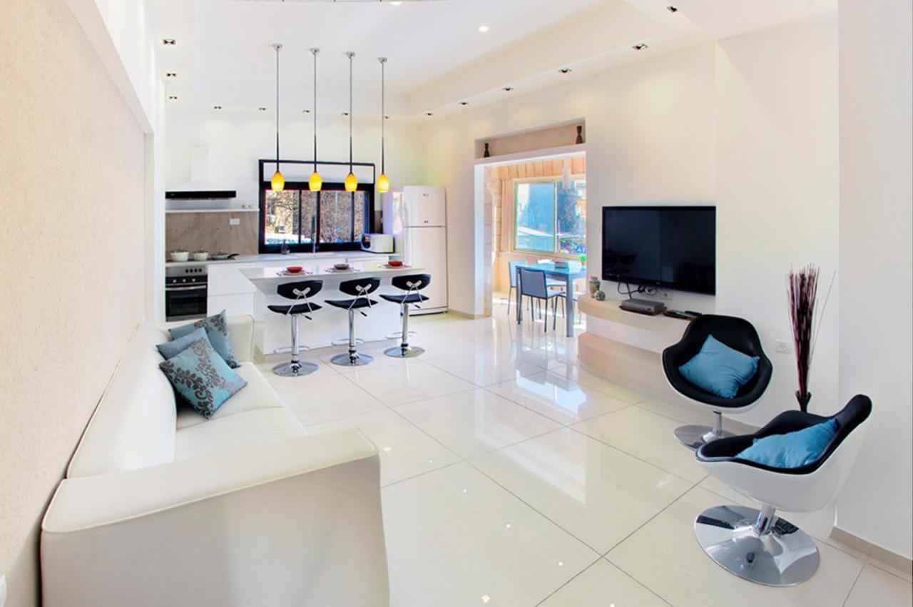 Luxury Apartment In The Heart Of The German Colony Jerusalem Exterior photo